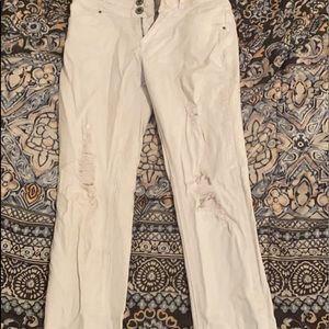 White skinny jeans
